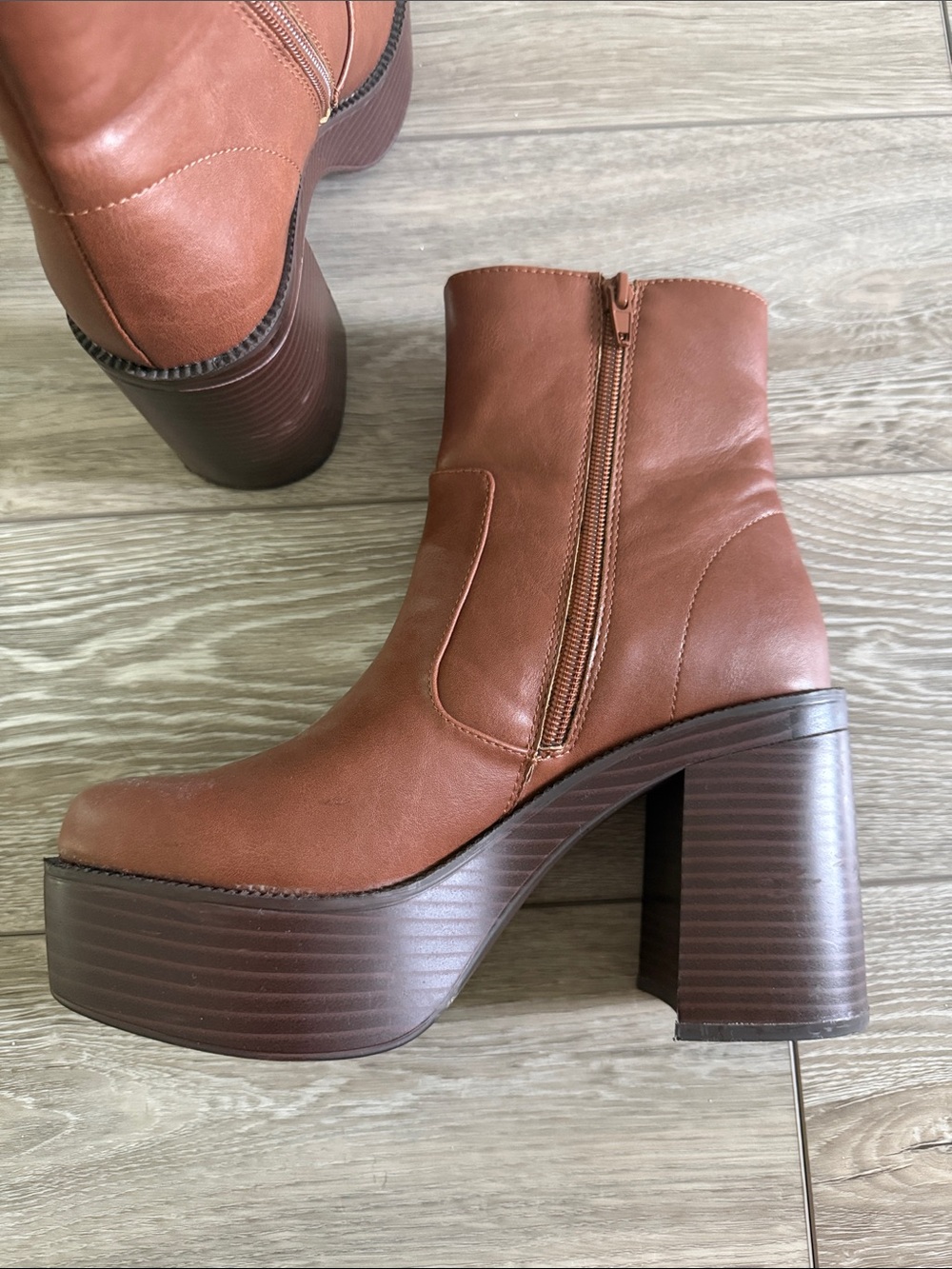 Madden Girl Camel Booties Sz 6.5M - Picture 6 of 10